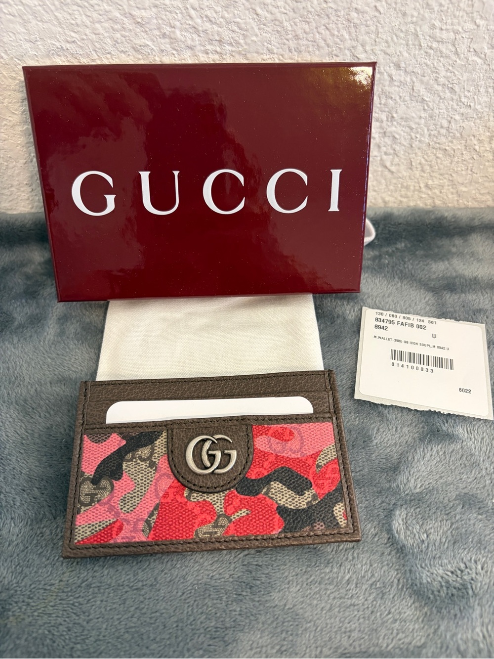 Brand New Gucci GG Supreme Monogram Camouflage Card Case  Pink/Red